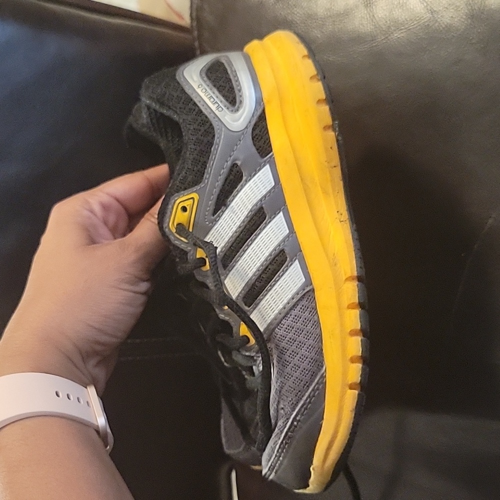 Adidas sneakers sz 12